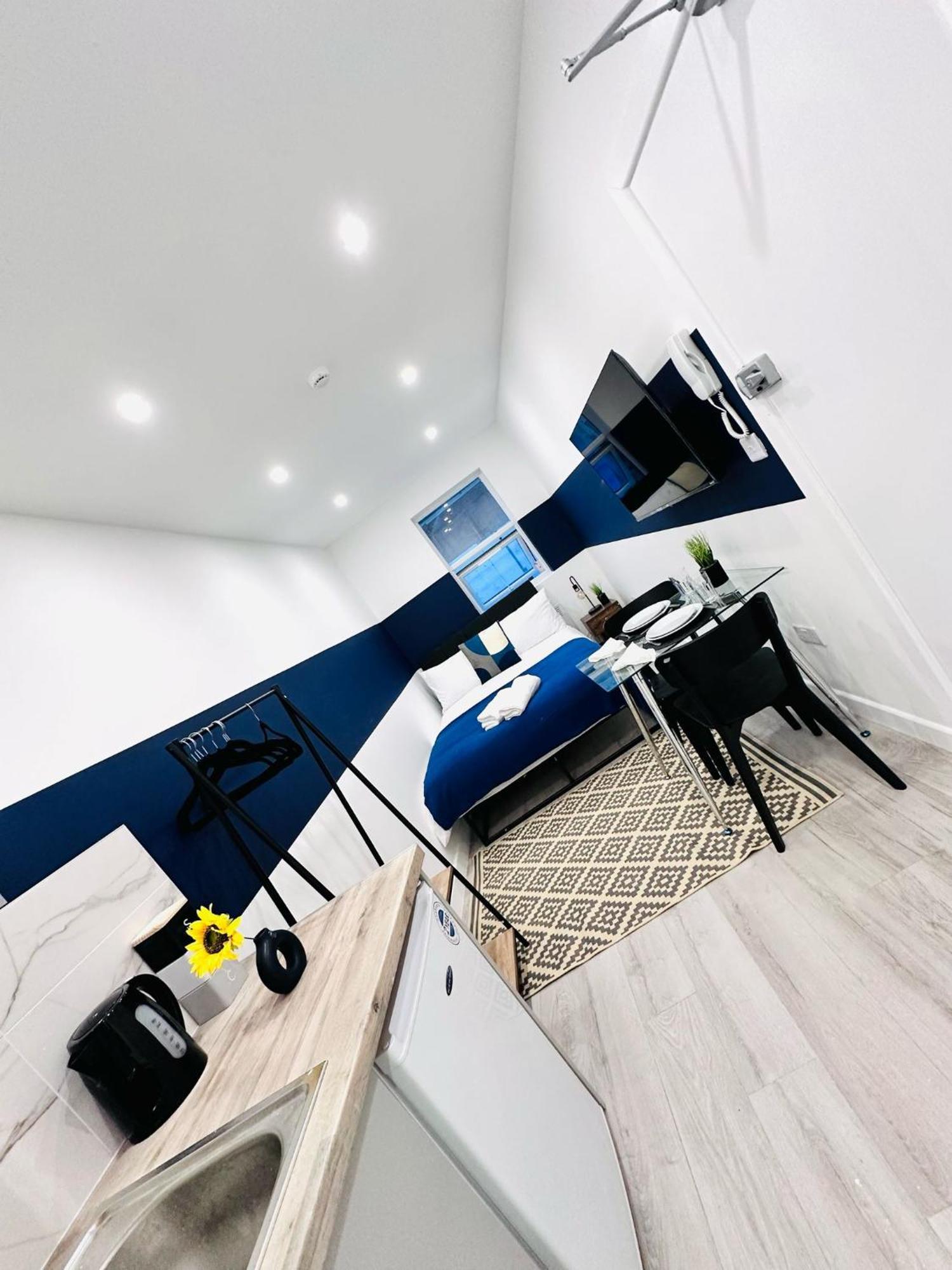 High Standard Central Studios Perfect For Tourists! Лондон Екстер'єр фото