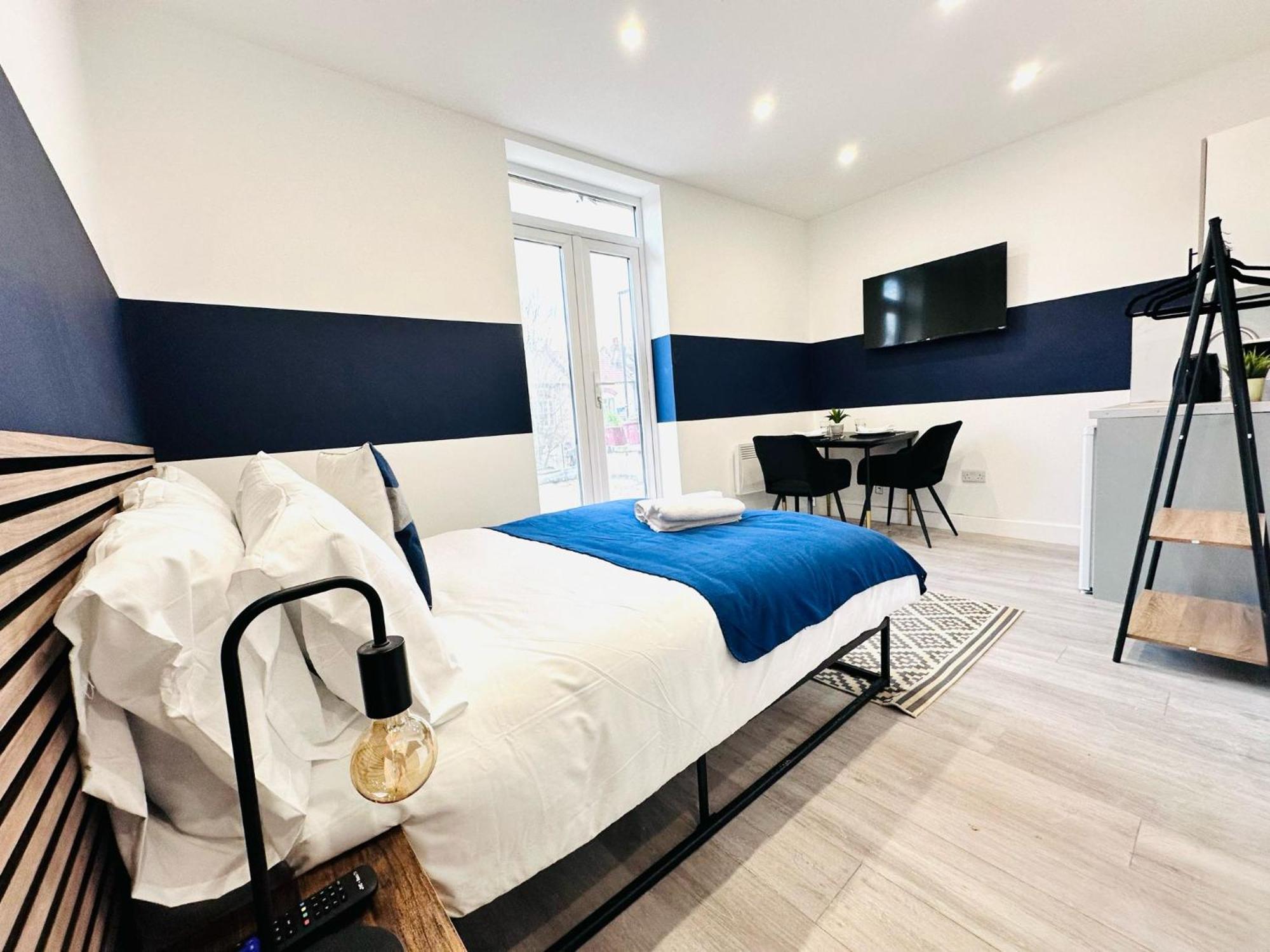 High Standard Central Studios Perfect For Tourists! Лондон Екстер'єр фото